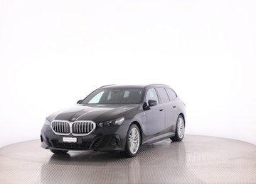 Vehicle image BMW 530e xDrive Touring Vehicle image BMW 530e xDrive Touring