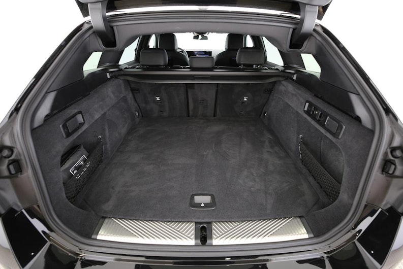 Vehicle image BMW 5 SERIES