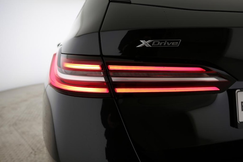 Vehicle image BMW 5 SERIES