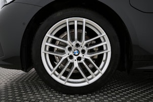 Vehicle image BMW 530e xDrive Touring