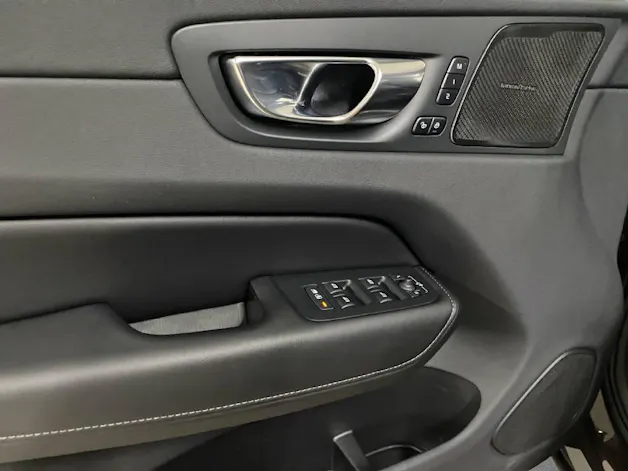 Volvo XC60 2.0 T6 TE R-Design eAWD
