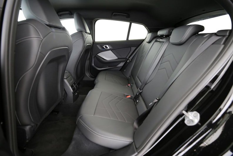 Vehicle image BMW 1 SERIES