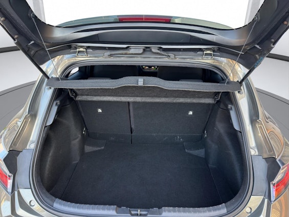 Vehicle image 14 Vehicle image 14