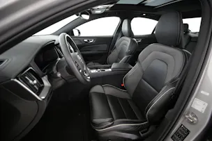 VOLVO S60 2.0 B5 MH Ultimate Dark AWD