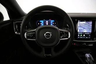 https://vehicle.imgix.net/4087273/5c0b9bb9-42f5-4cf3-86d9-a716369ece71.jpg
