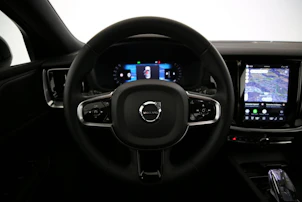 image du véhicule VOLVO S60 2.0 B5 MH Ultimate Dark AWD
