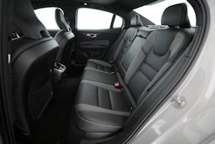 image du véhicule VOLVO S60 2.0 B5 MH Ultimate Dark AWD