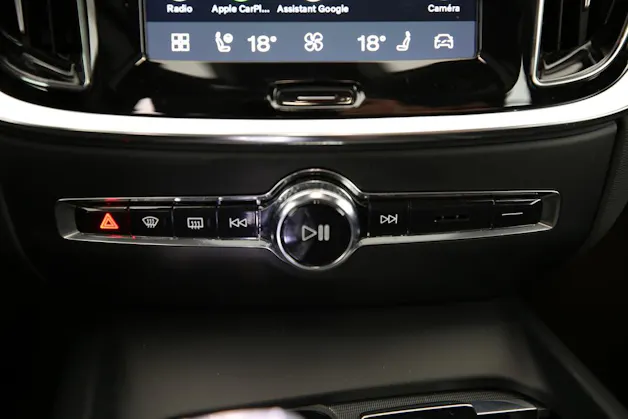 VOLVO S60 2.0 B5 MH Ultimate Dark AWD