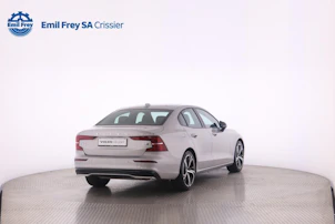 image du véhicule VOLVO S60 2.0 B5 MH Ultimate Dark AWD