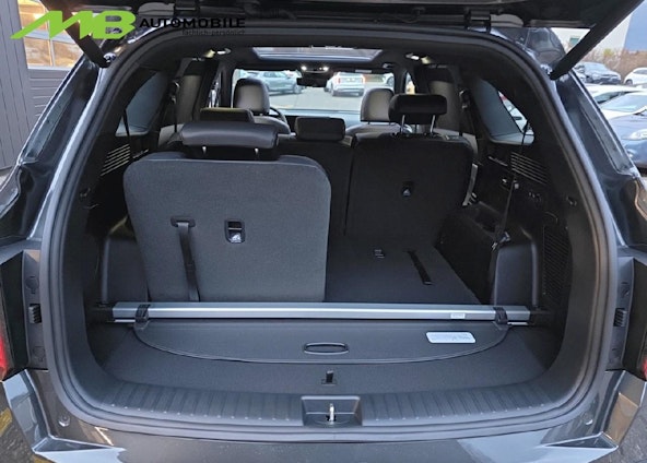 Vehicle image 6 Vehicle image 6