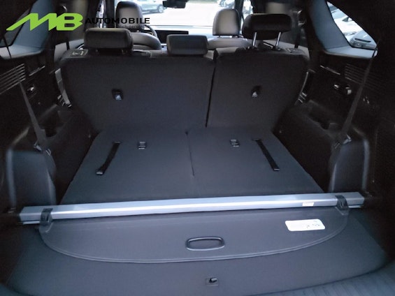 Vehicle image 7 Vehicle image 7