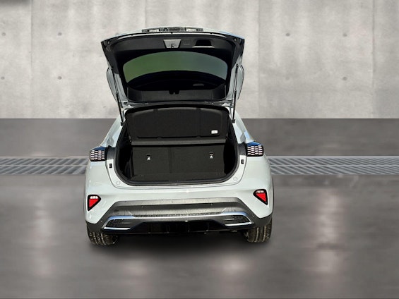 Vehicle image 3 Vehicle image 3