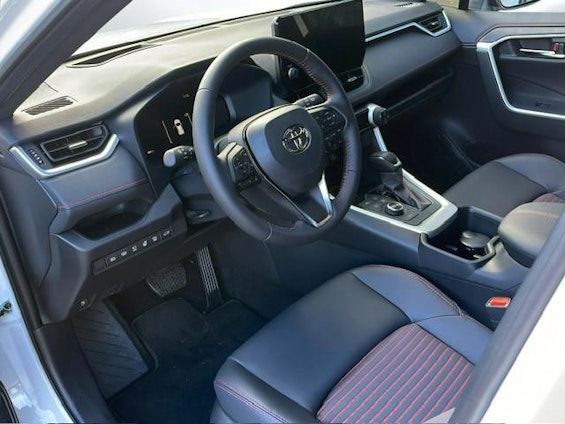 Vehicle image 3 Vehicle image 3