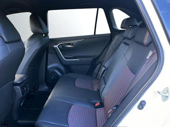 Vehicle image 7 Vehicle image 7