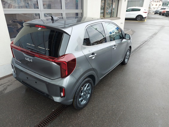 Vehicle image 8 Vehicle image 8