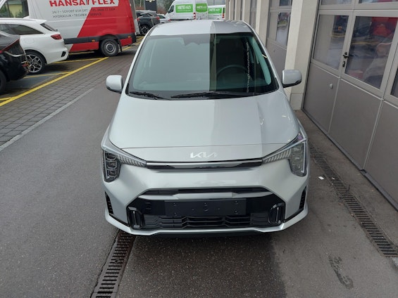 Vehicle image 4 Vehicle image 4