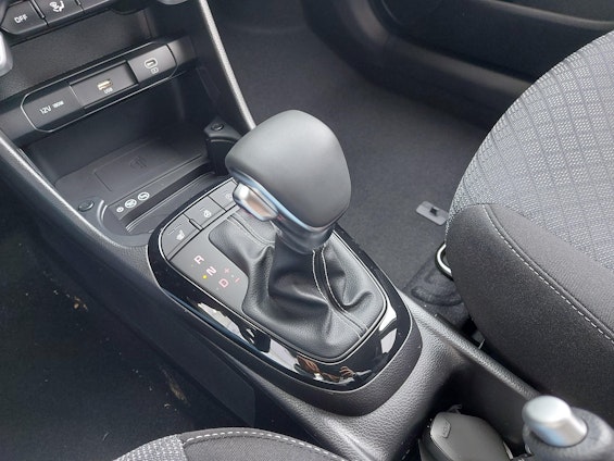 Vehicle image 19 Vehicle image 19