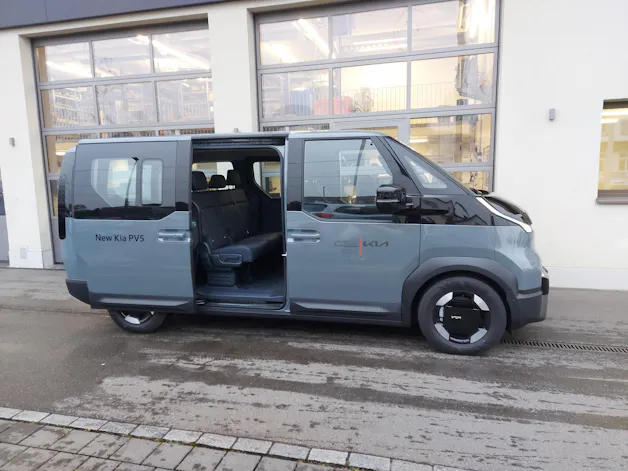 Kia PV5 Passenger 71.2 kWh Elite