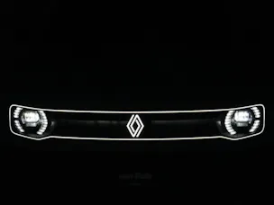 Renault R4 E-Tech Comfort Range iconic