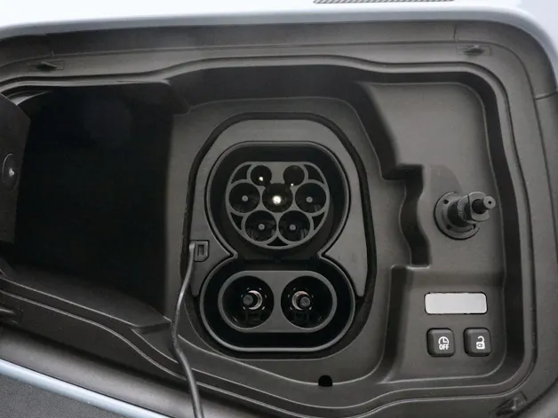Renault R4 E-Tech Comfort Range iconic