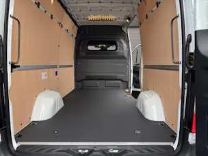 Mercedes-Benz E-SPRINTER 320 KA 3665MM
