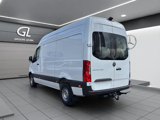Mercedes-Benz E-SPRINTER 320 KA 3665MM