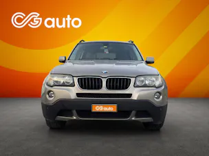 BMW X3 xDrive 20i (2.0i)" consomme de l'huile "