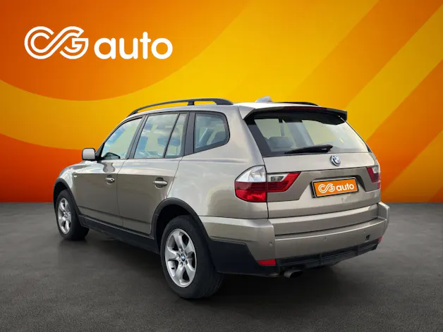 BMW X3 xDrive 20i (2.0i)" consomme de l'huile "