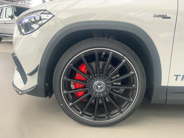 Mercedes-Benz GLA AMG 35 4Matic 8G-DCT