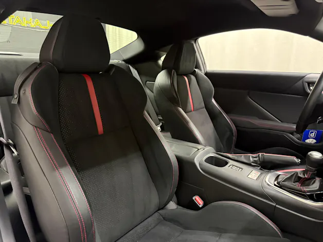 Subaru BRZ 2.4 STI Line Plus Automat
