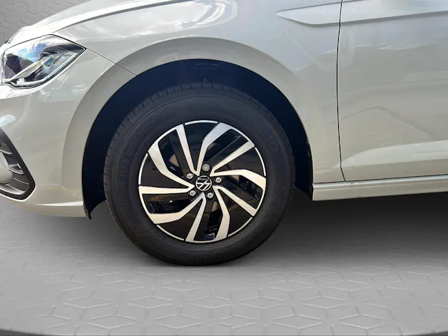 VW Polo 1.0 TSI Life DSG