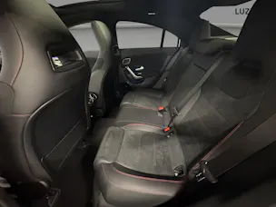 Mercedes-Benz CLA 200 7G-DCT