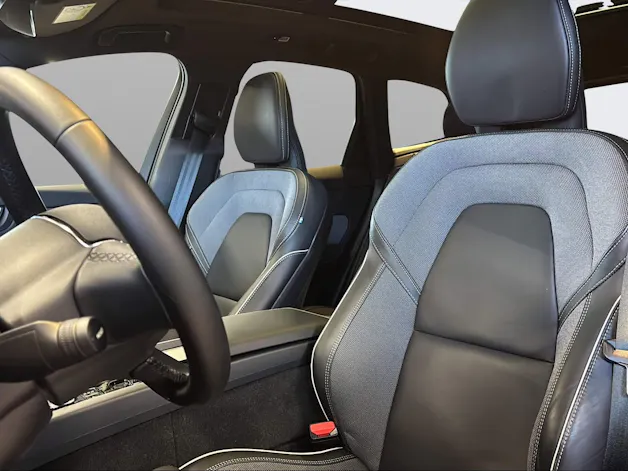 Volvo XC60 T8 eAWD PluginHybrid Plus Dark Geartronic