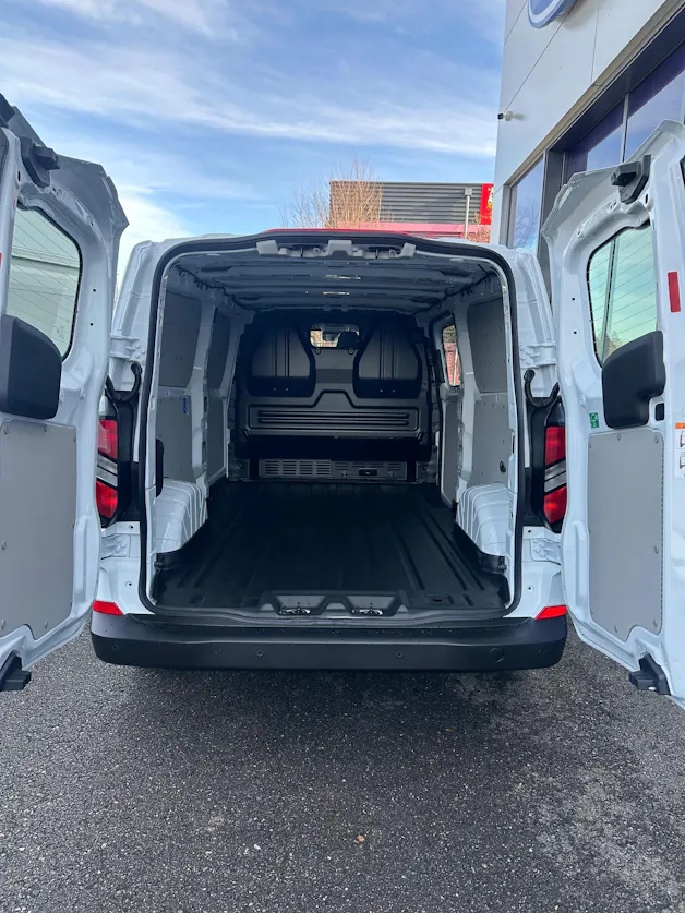 Ford Transit Custom Van 280 L2 2.0 EcoBl Trend/136CV/Aut.