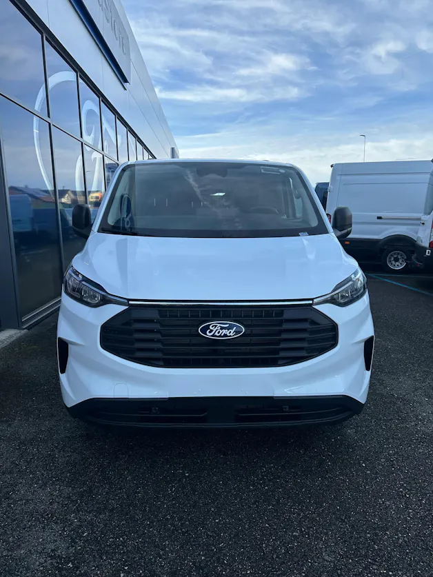 Ford Transit Custom Van 280 L2 2.0 EcoBl Trend/136CV/Aut.