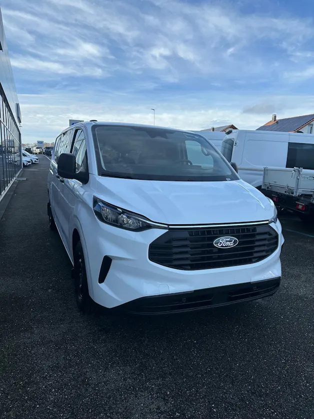Ford Transit Custom Van 280 L2 2.0 EcoBl Trend/136CV/Aut.