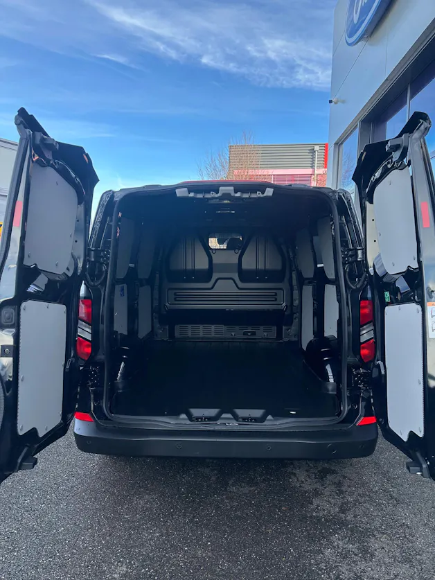 Ford Transit Custom Van 320 L1 2.0 EcoBl Trend/136CV/Aut.