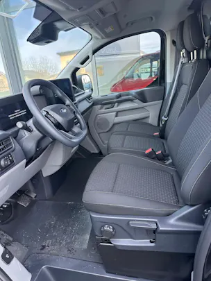 Ford Transit Custom Van 320 L1 2.0 EcoBl Trend/136CV/Aut.