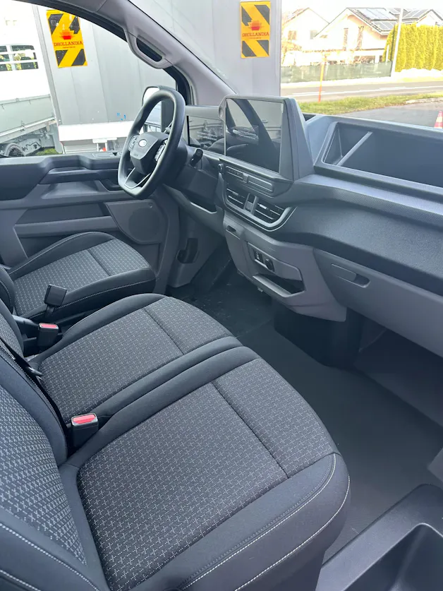Ford Transit Custom Van 320 L1 2.0 EcoBl Trend/136CV/Aut.