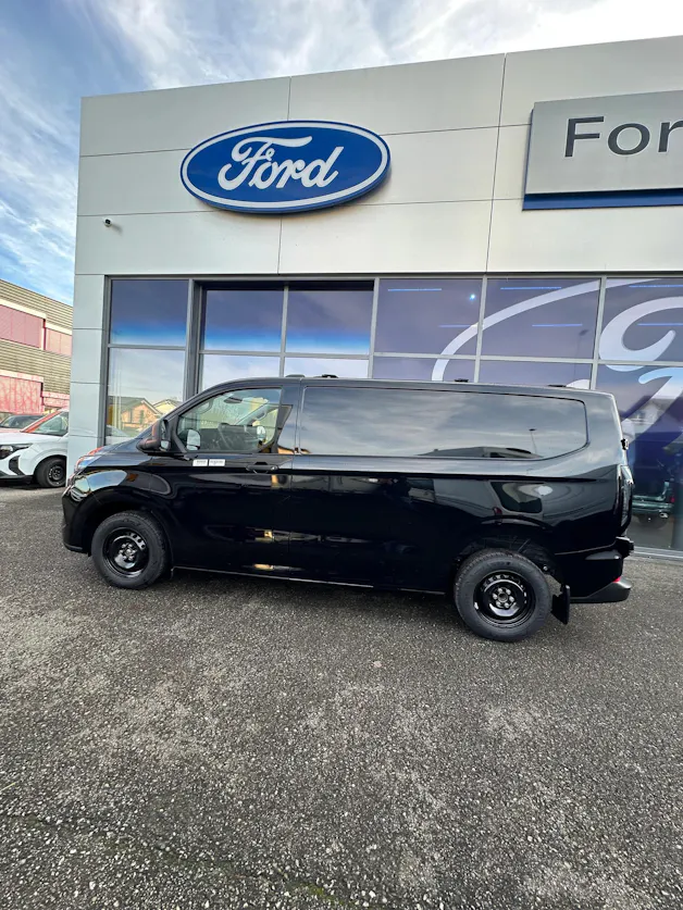 Ford Transit Custom Van 320 L1 2.0 EcoBl Trend/136CV/Aut.