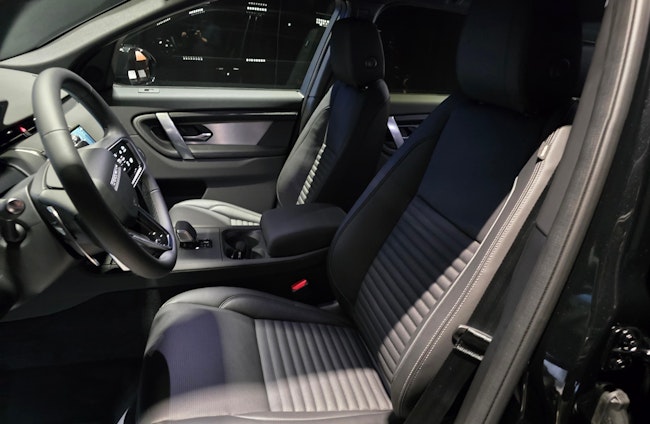 Vehicle image 5 Vehicle image 5