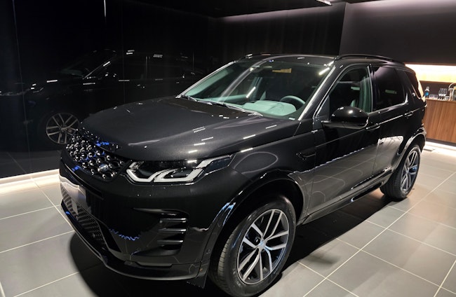 First vehicle image First vehicle image