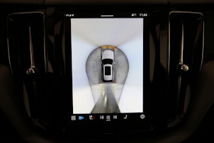 Vehicle image VOLVO XC60 2.0 T8 TE XCENTRIC eAWD