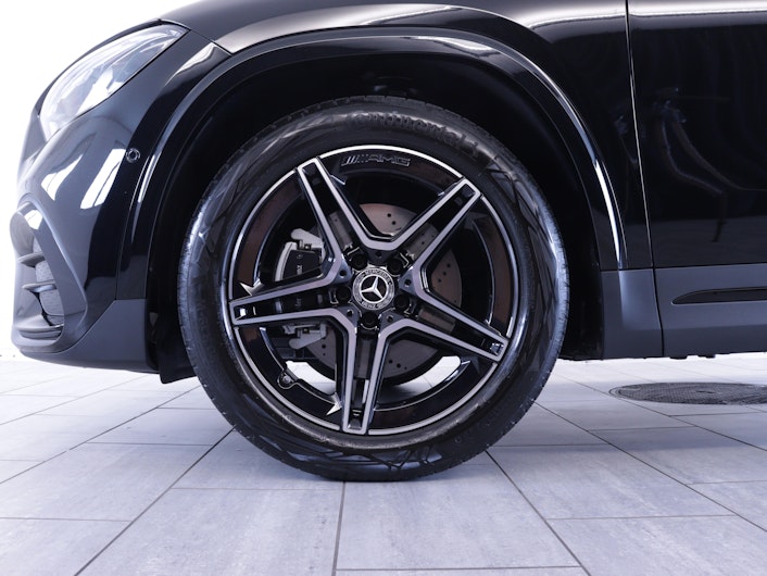 Vehicle image MERCEDES-BENZ GLA 200