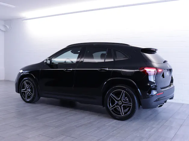 Mercedes-Benz GLA 200 Night Star AMG Line