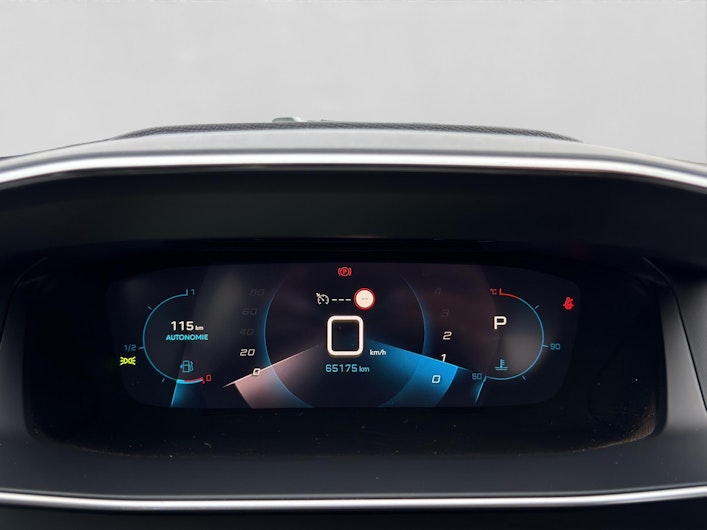 Vehicle image PEUGEOT 208