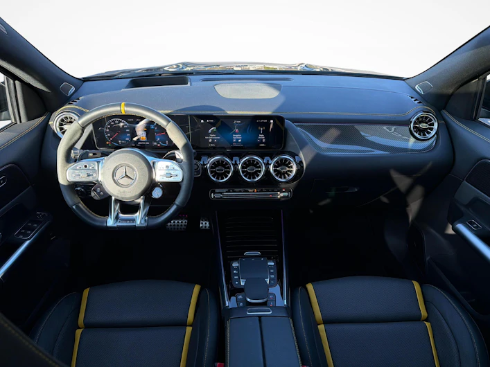 image du véhicule MERCEDES-BENZ GLA 45 AMG