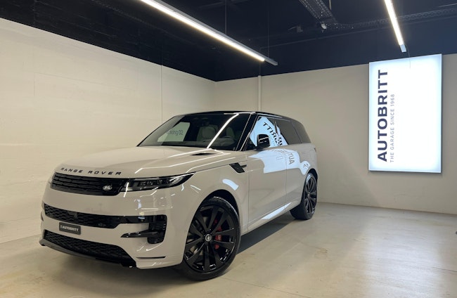 First vehicle image First vehicle image