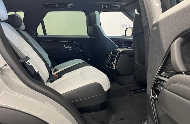 Vehicle image 6 Vehicle image 6