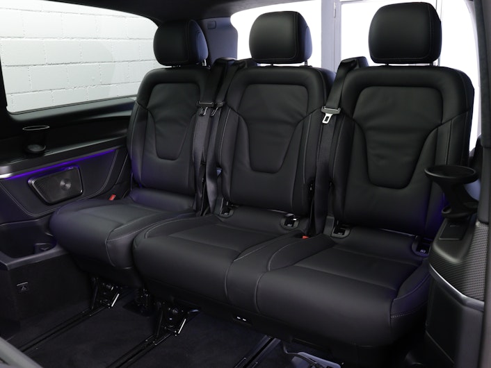 Vehicle image MERCEDES-BENZ V-CLASS